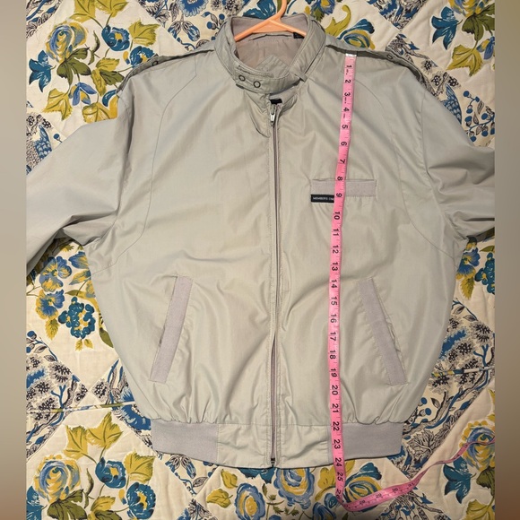 Members Only Vintage Beige Full Zip Up Jacket, Size Small (Unisex) - Picture 10 of 11
